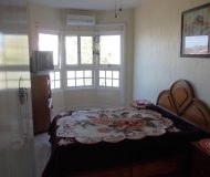 Casa com 148m², 3 dormitórios, 1 suíte, 2 vagas no bairro Santa Fe em Porto Alegre