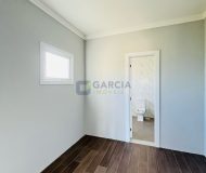 Casa em Condomínio com 212m², 4 dormitórios, 4 suítes, 2 vagas no bairro Condomínio Buena Vista em Viamão