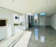 Casa em Condomínio com 212m², 4 dormitórios, 4 suítes, 2 vagas no bairro Condomínio Buena Vista em Viamão