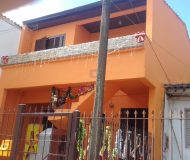 Casa com 118m², 3 dormitórios, 1 vaga no bairro Sarandi em Porto Alegre