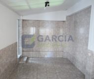 Casa com 363m², 3 dormitórios, 1 suíte, 2 vagas no bairro Partenon em Porto Alegre