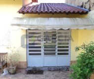 Casa com 363m², 3 dormitórios, 1 suíte, 2 vagas no bairro Partenon em Porto Alegre