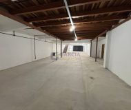 Depósito com 800m², 3 vagas no bairro São Geraldo em Porto Alegre