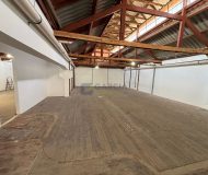 Depósito com 800m², 3 vagas no bairro São Geraldo em Porto Alegre