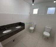 Depósito com 800m², 3 vagas no bairro São Geraldo em Porto Alegre