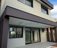 Casa em Condomínio com 245m², 3 dormitórios, 3 suítes, 2 vagas no bairro Centro em Gravataí