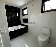 Casa em Condomínio com 245m², 3 dormitórios, 3 suítes, 2 vagas no bairro Centro em Gravataí