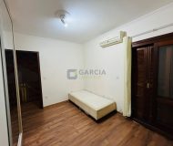 Casa com 200m², 3 dormitórios, 1 suíte, 2 vagas no bairro São Sebastião em Porto Alegre
