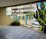 Casa com 200m², 3 dormitórios, 1 suíte, 2 vagas no bairro São Sebastião em Porto Alegre