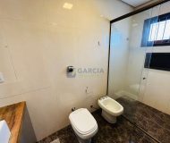 Casa com 200m², 3 dormitórios, 1 suíte, 2 vagas no bairro São Sebastião em Porto Alegre