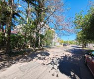 Casa com 450m², 3 dormitórios, 1 suíte, 6 vagas no bairro Jardim Lindóia em Porto Alegre