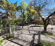 Casa com 450m², 3 dormitórios, 1 suíte, 6 vagas no bairro Jardim Lindóia em Porto Alegre