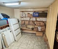 Casa com 450m², 3 dormitórios, 1 suíte, 6 vagas no bairro Jardim Lindóia em Porto Alegre