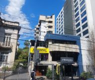 Apartamento com 82m², 1 dormitório, 1 suíte, 1 vaga no bairro Independência em Porto Alegre