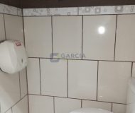 Depósito com 387m², 3 vagas no bairro São João em Porto Alegre