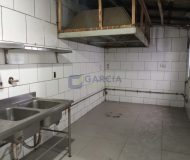 Depósito com 387m², 3 vagas no bairro São João em Porto Alegre