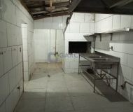 Depósito com 387m², 3 vagas no bairro São João em Porto Alegre