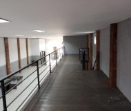 Depósito com 387m², 3 vagas no bairro São João em Porto Alegre