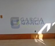 Sala Comercial com 50m² no bairro Passo da Areia em Porto Alegre