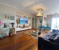 Apartamento com 129m², 3 dormitórios, 1 suíte, 1 vaga no bairro Jardim Europa em Porto Alegre