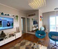 Apartamento com 129m², 3 dormitórios, 1 suíte, 1 vaga no bairro Jardim Europa em Porto Alegre