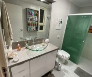 Apartamento com 129m², 3 dormitórios, 1 suíte, 1 vaga no bairro Jardim Europa em Porto Alegre