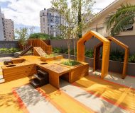 Apartamento com 230m², 3 dormitórios, 3 suítes no bairro Petrópolis em Porto Alegre