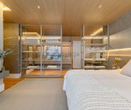 Apartamento com 230m², 3 dormitórios, 3 suítes no bairro Petrópolis em Porto Alegre