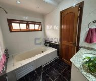 Casa com 125m², 3 dormitórios, 1 suíte, 3 vagas no bairro Sarandi em Porto Alegre