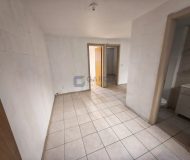 Apartamento com 37m², 2 dormitórios, 1 vaga no bairro Rubem Berta em Porto Alegre