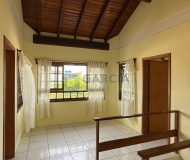 Casa com 189m², 2 dormitórios, 2 suítes, 5 vagas no bairro Sarandi em Porto Alegre