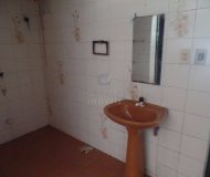 Loja com 742m² no bairro Navegantes em Porto Alegre