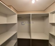 Apartamento com 135m², 3 dormitórios, 1 suíte, 3 vagas no bairro Jardim Itu em Porto Alegre
