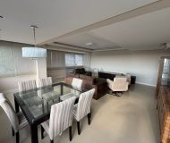 Apartamento com 135m², 3 dormitórios, 1 suíte, 3 vagas no bairro Jardim Itu em Porto Alegre