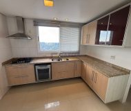 Apartamento com 135m², 3 dormitórios, 1 suíte, 3 vagas no bairro Jardim Itu em Porto Alegre