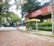 Loja com 49m², 1 vaga no bairro Petrópolis em Porto Alegre