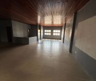 Depósito com 750m² no bairro São Sebastião em Porto Alegre