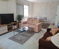 Casa com 188m², 3 dormitórios, 1 suíte, 3 vagas no bairro Jardim Itu Sabará em Porto Alegre