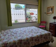 Casa com 188m², 3 dormitórios, 1 suíte, 3 vagas no bairro Jardim Itu Sabará em Porto Alegre