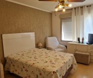 Casa com 188m², 3 dormitórios, 1 suíte, 3 vagas no bairro Jardim Itu Sabará em Porto Alegre