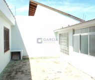 Casa com 200m², 3 dormitórios, 1 suíte, 3 vagas no bairro Parque Minuano em Porto Alegre