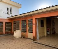 Casa com 250m², 3 dormitórios, 2 vagas no bairro Sarandi em Porto Alegre