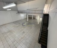 Depósito com 550m², 3 vagas no bairro Sarandi em Porto Alegre