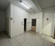 Depósito com 550m², 3 vagas no bairro Sarandi em Porto Alegre