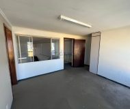 Depósito com 550m², 3 vagas no bairro Sarandi em Porto Alegre