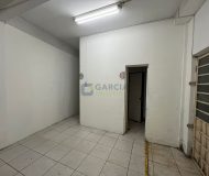 Depósito com 550m², 3 vagas no bairro Sarandi em Porto Alegre
