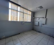 Depósito com 550m², 3 vagas no bairro Sarandi em Porto Alegre