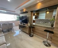 Apartamento com 94m², 3 dormitórios, 1 suíte, 3 vagas no bairro Cristo Redentor em Porto Alegre