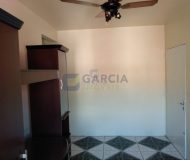 Apartamento com 52m², 2 dormitórios, 1 vaga no bairro Jardim Itu Sabará em Porto Alegre
