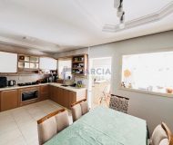 Casa em Condomínio com 208m², 3 dormitórios, 1 suíte, 2 vagas no bairro Ecoville em Porto Alegre